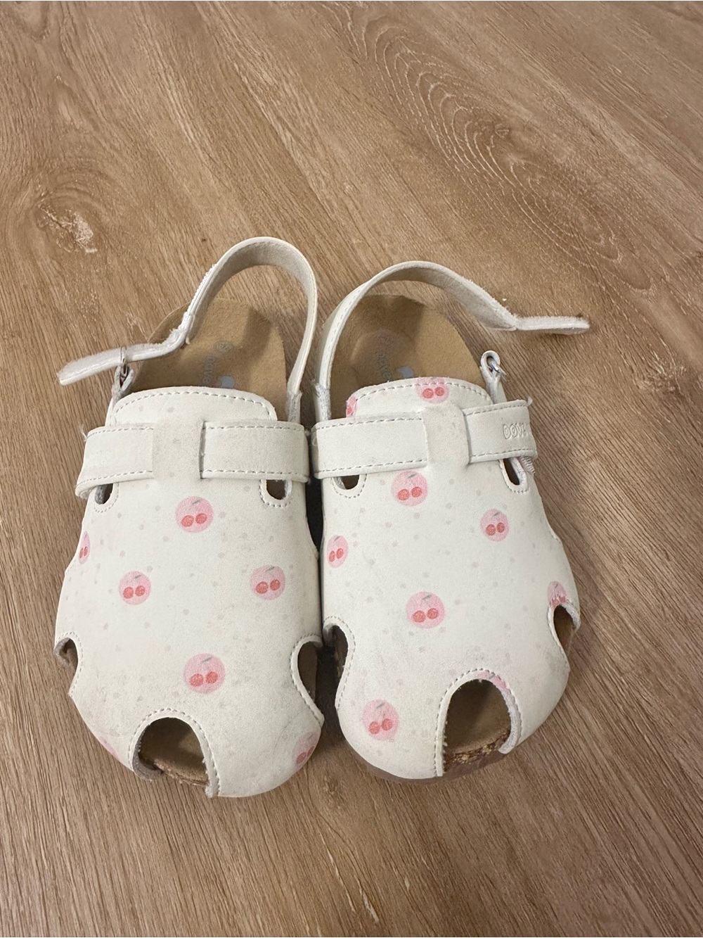 Childrens White Sandals with Pink Dot Accents